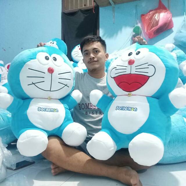 Boneka doraemon jumbo 65cm xxl bahan yelvo impor