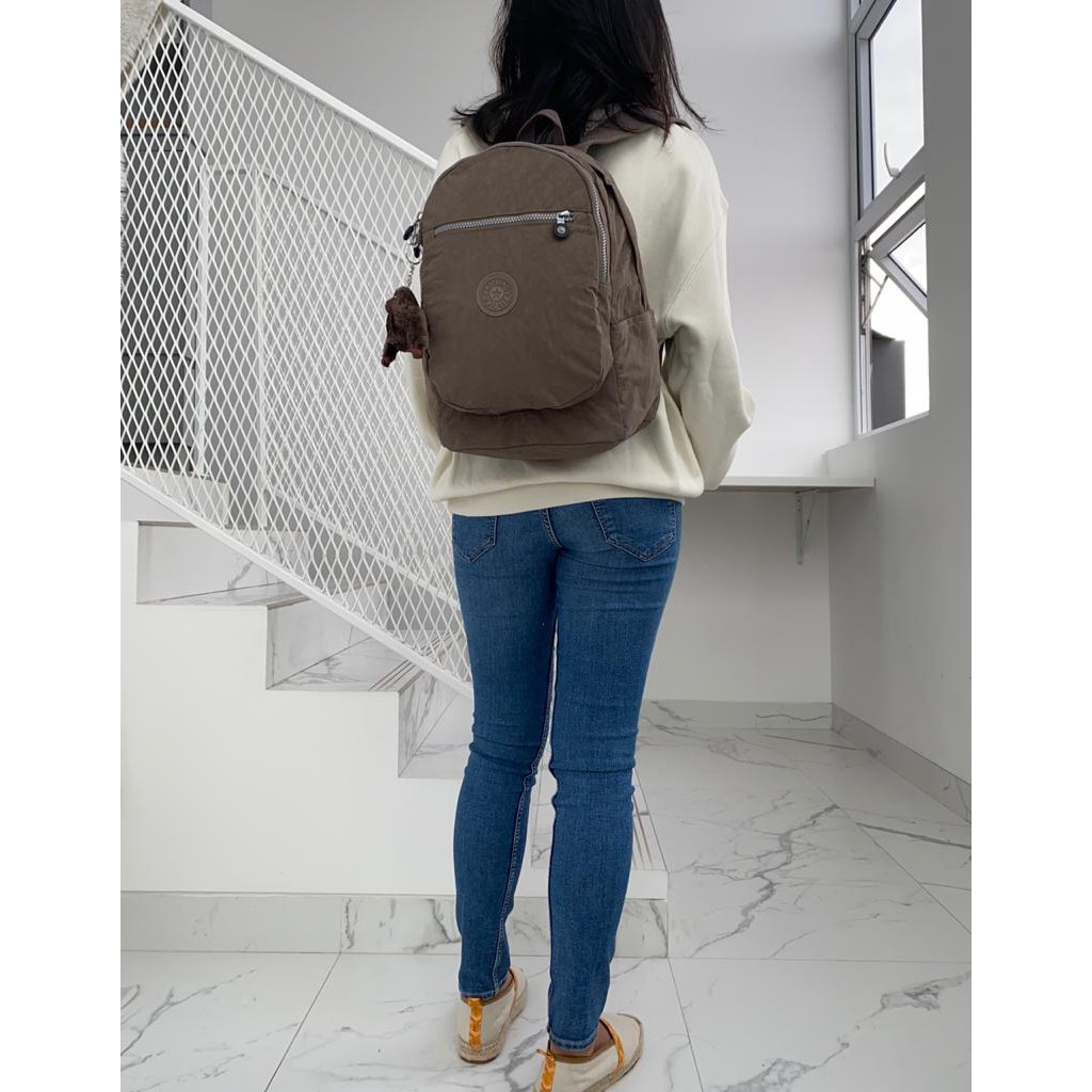 Tas Ransel Kipling Class Seoul S Small Medium Coklat Sekolah ORIGINAL Jalan Laki Cewek Kuliah ASLI
