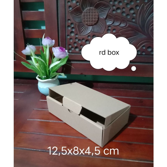 

kotak/kardus/dus/box 12,5x8x4,5 cm kotak kado,box souvenir,dus packing