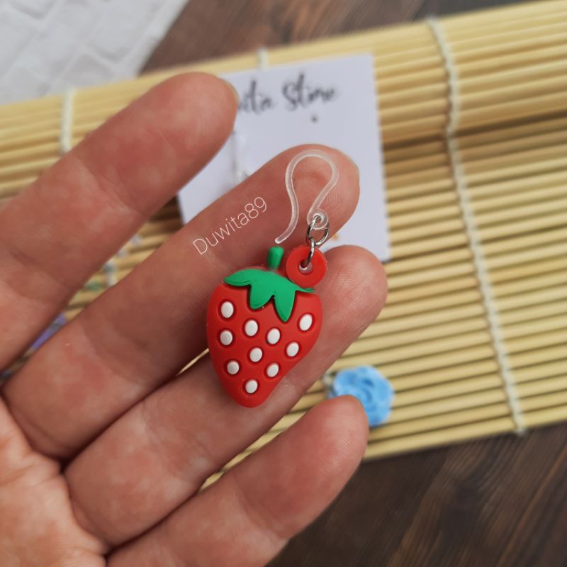 HANDMADE ANTING DEWASA KAITAN PLASTIK MOTIF STRAWBERRY