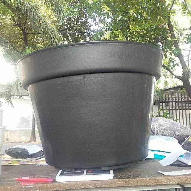 Pot bunga GLOBAL LION 50 hitam polos