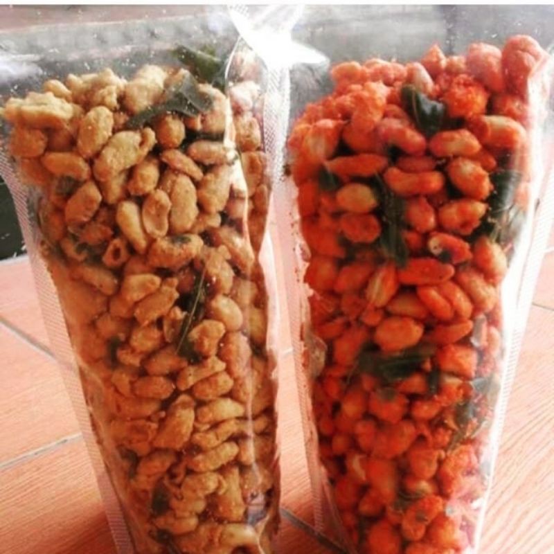 

Kacang Thailand | Kacang Besar | Kacang Daun Jeruk | Rasa Original dan Pedas | 500 gram