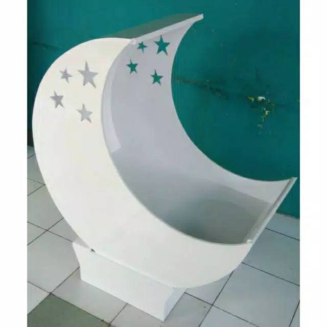 tempat tidur bayi bulan sabit jati Belanda