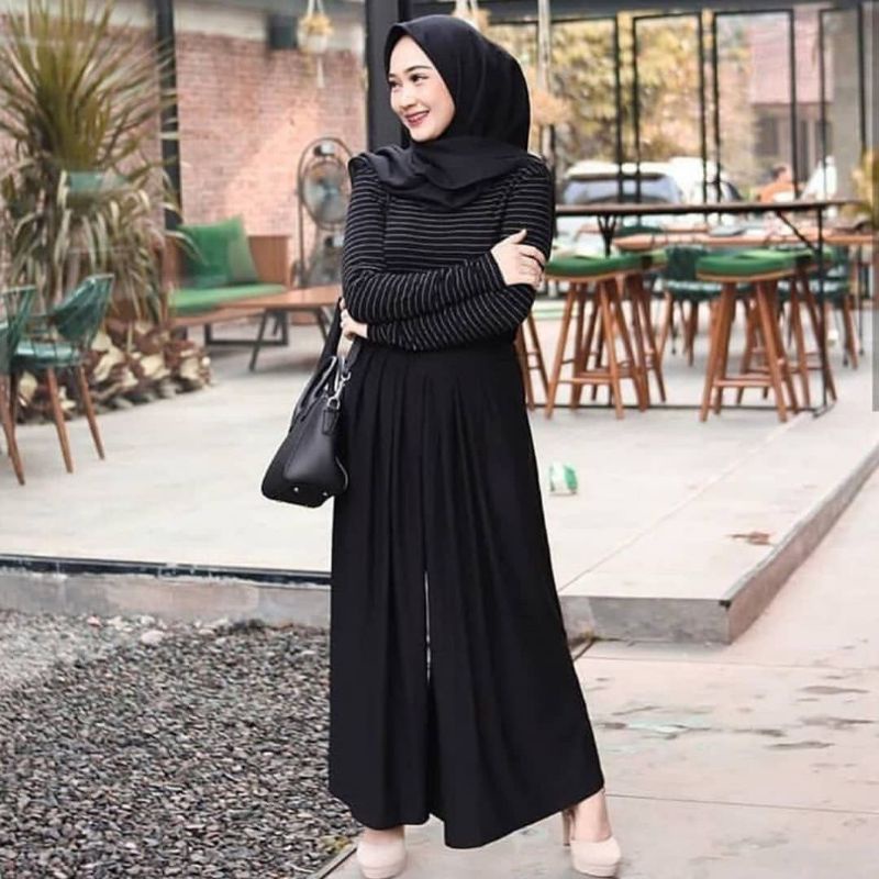 KULOT POLOS PREMIUM MODEL JATUH LURUS JUMBO  ALLSIZE MUAT S M L Xl  XXL-Hitam