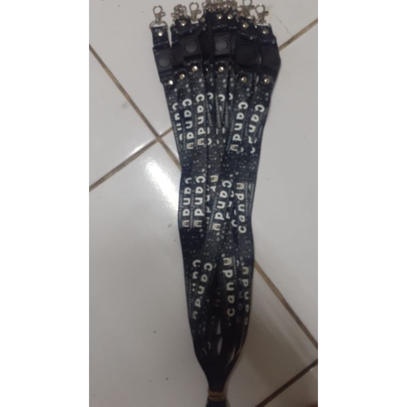 

lanyard pesanan suci..