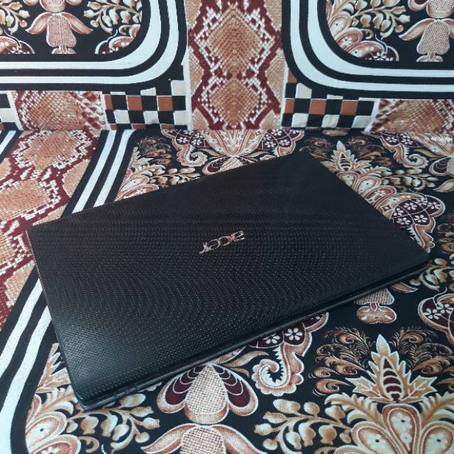 Laptop Notebook core i3 Acer 4gb 250gb camera baterai bagus mulus  murah warna hitam