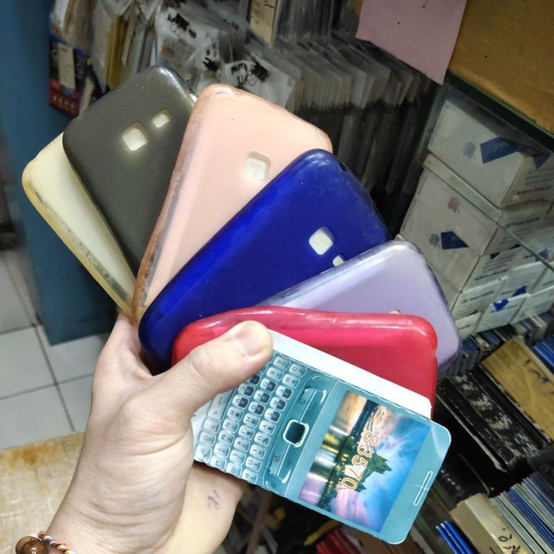 SAMSUNG G3812 / GALAXY WIN PRO , S3570 / CHAT 357 , i8150 / WONDER karet softcase silikon karet