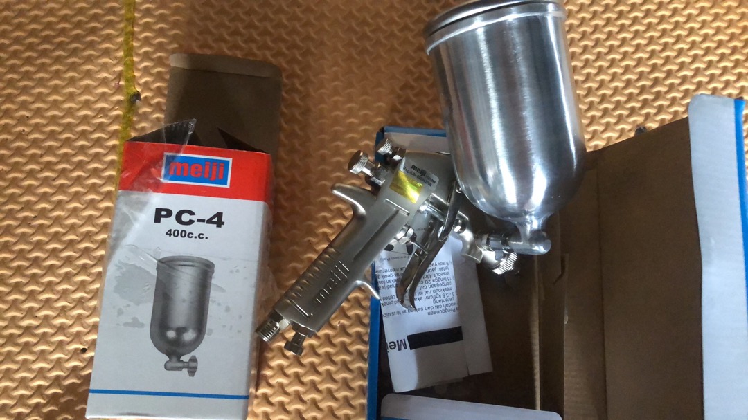 Meiji Spray Gun Spet Cat Tabung Atas F75 400cc