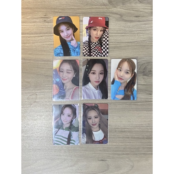 weeekly zoa soojin jaehee photocard play game , we play