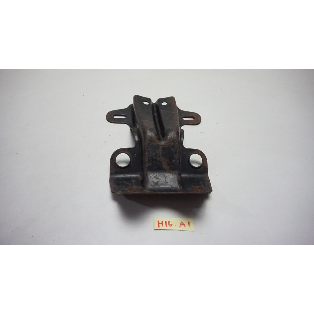 pangkon stop yamaha v80 orignal dudukan lampu stop