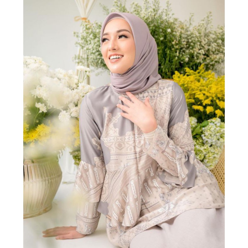 Jeumpa Blouse in Nude by Wearing Klamby