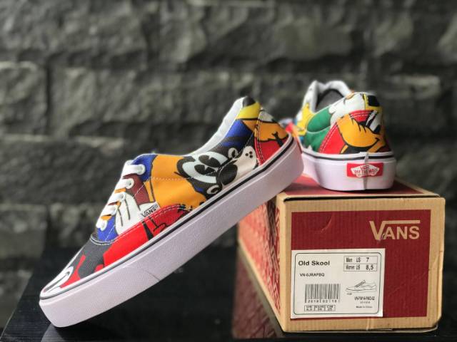 SEPATU43 VANS AUTHENTIC DISNEY FULL BLACK HITAM COKLAT OLDSKOOL ERA SK8