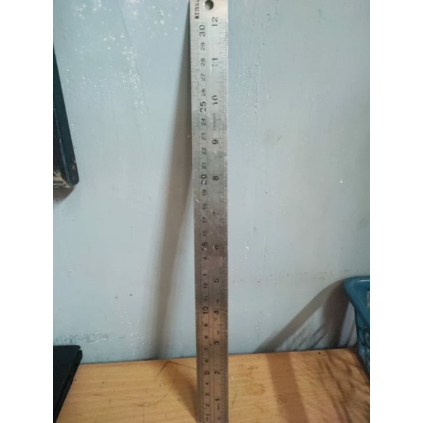 

Penggaris besi | panjang 30Cm |