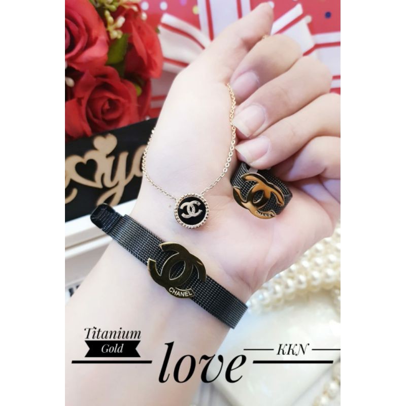 Set Titanium Chanelo Gelang Cincin Kalung Hitam