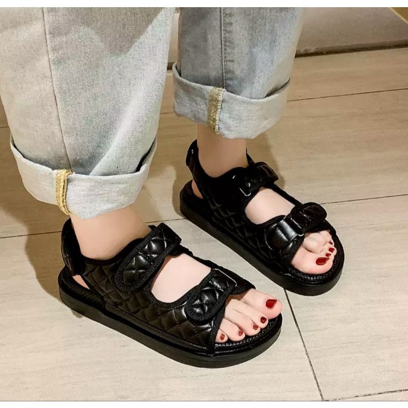 Sandal Wanita Terbaru / Sendal Wanita Kekinian / Sandal Chika / Sandal Wanita Fashion Korea Hitam / Bisa Cod