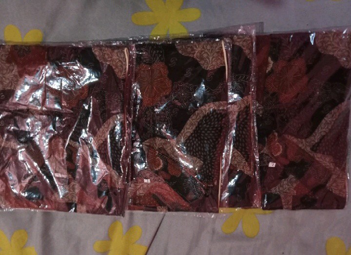 Atasan Batik Wanita Seragam Kantor Dinas Terbaru Modern Kerja Keluarga Cewek Motif Cantik 2021