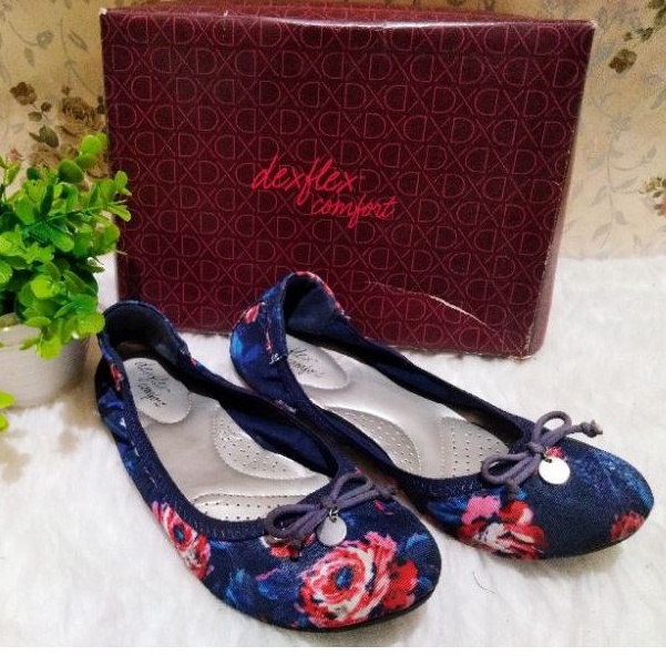 preloved sepatu wanita Dexflex Comfort