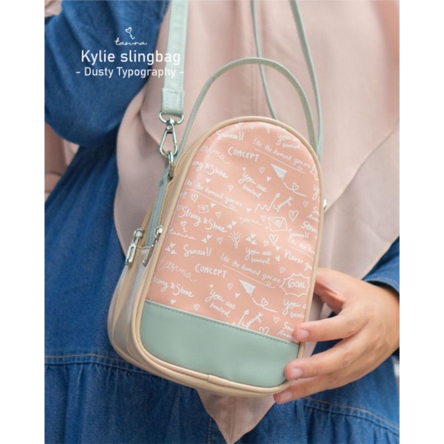 Kylie Slingbag by tas.una