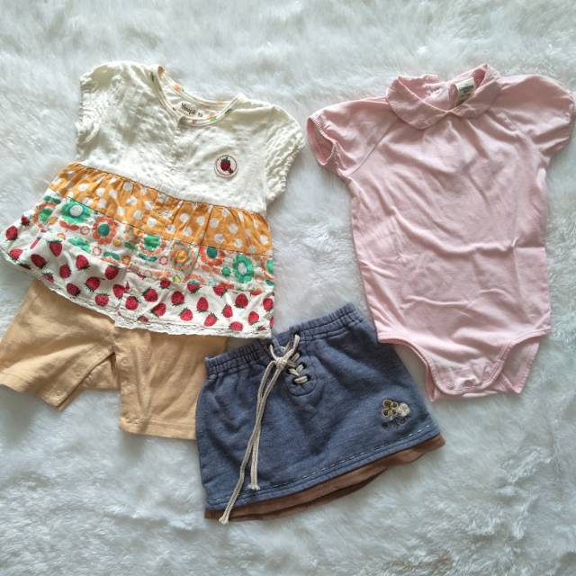 Preloved baju bayi cewek 6-12 bulan