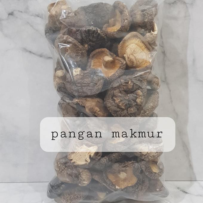 

TERMURAH jamur hioko kering / jamur shitake 200 g Kode 912
