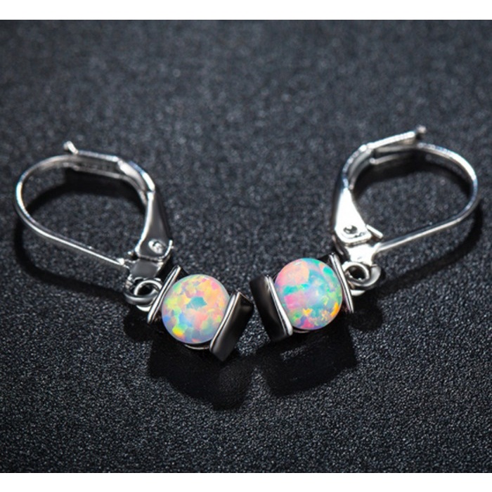 Anting Lapis Silver Dengan Opal Api Putih Untuk Wanita