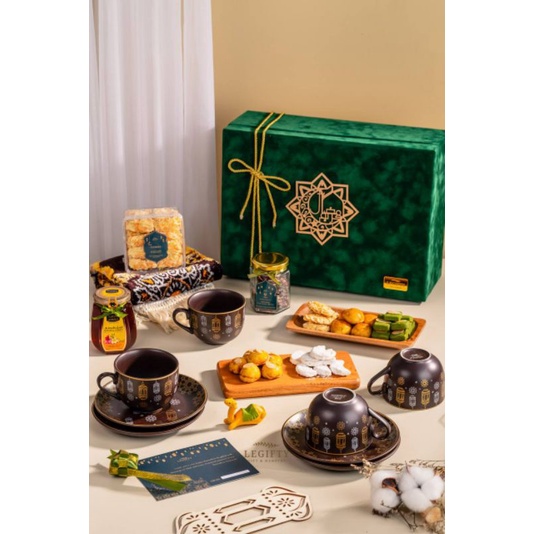 

HAMPERS LEBARAN IDUL FITRI EID MUBARAK LUXURY - SULTAN PACKAGE SET A