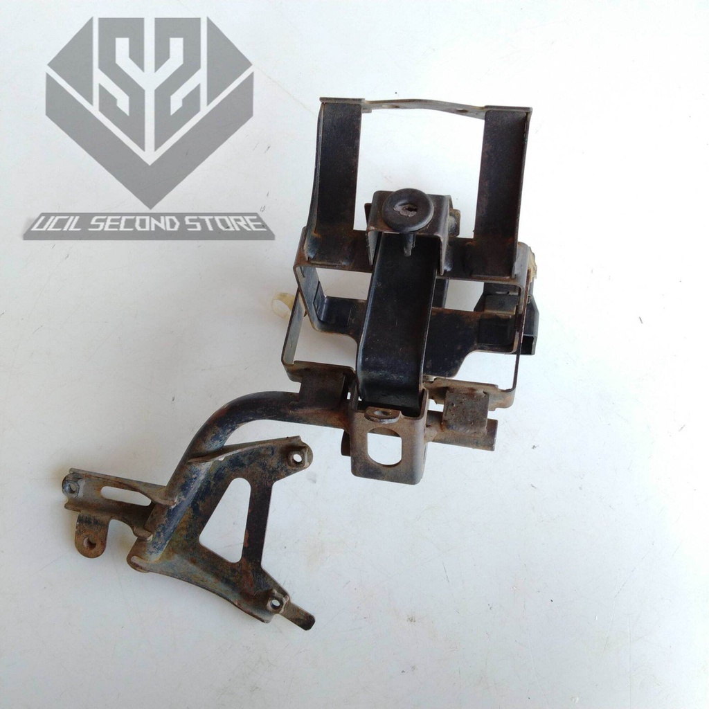 BRECKET BRAKET DUDUKAN AKI VARIO 125 OLD TATAKAN AKI VARIO 125 LAMA SEKEN ORIGINAL