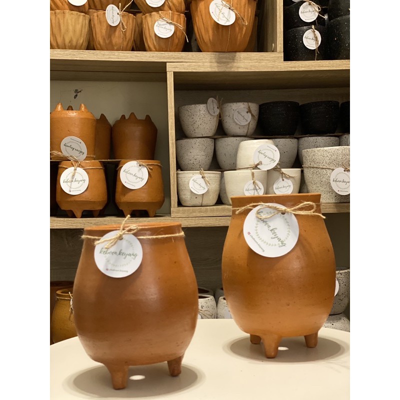 Pot Terakota kaki/teracotta/gerabah/tembikar
