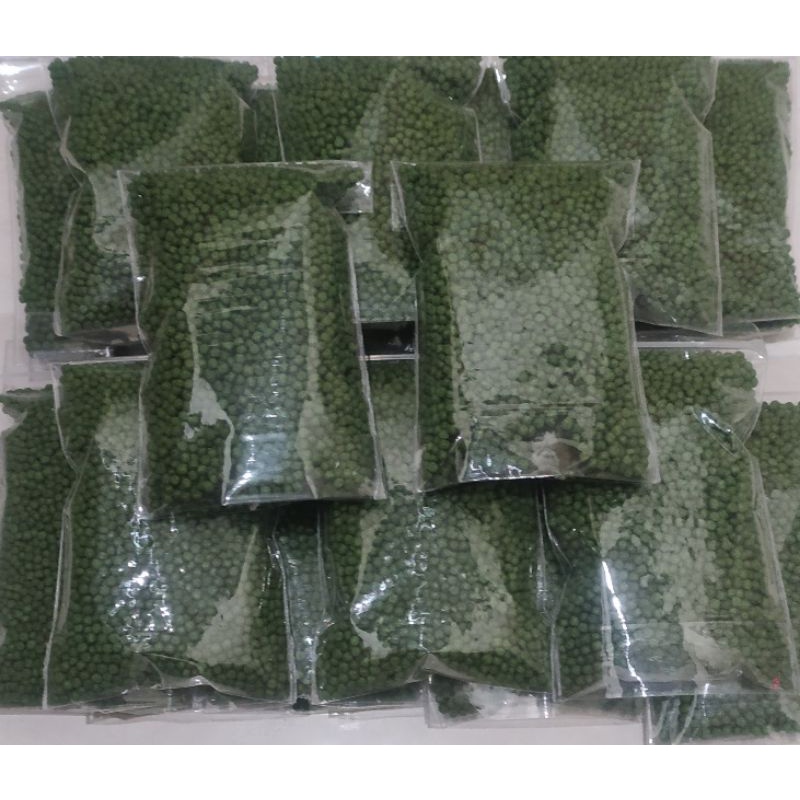 pelet Spirulina ukuran 2 mili untuk louhan, chana, koi tidak mudah stress