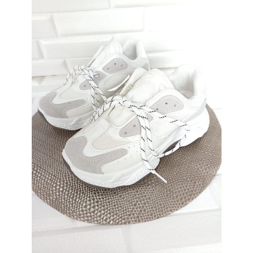 Genny Sneakers Wanita (HDL A01)-3