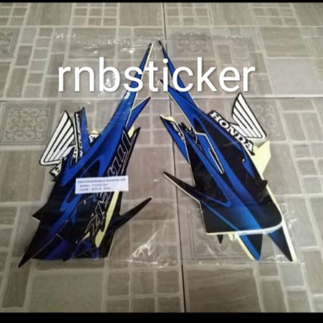 Stiker striping stripping motor honda tiger 2013 hitam biru