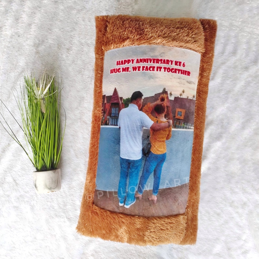 Pillowart - Bantal Cinta Custom Foto Ukuran 80x40 cm Bulu Rasfur / Hadiah - ART018