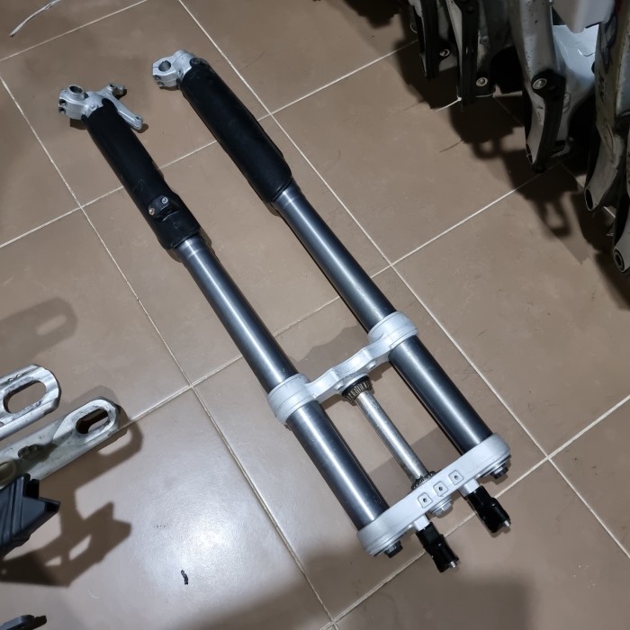 {duniastore} Upside Down shock depan trail KTM 125 SX limbah trail Limited