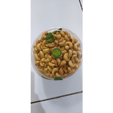 

kacang mete matang utuh superfresh
