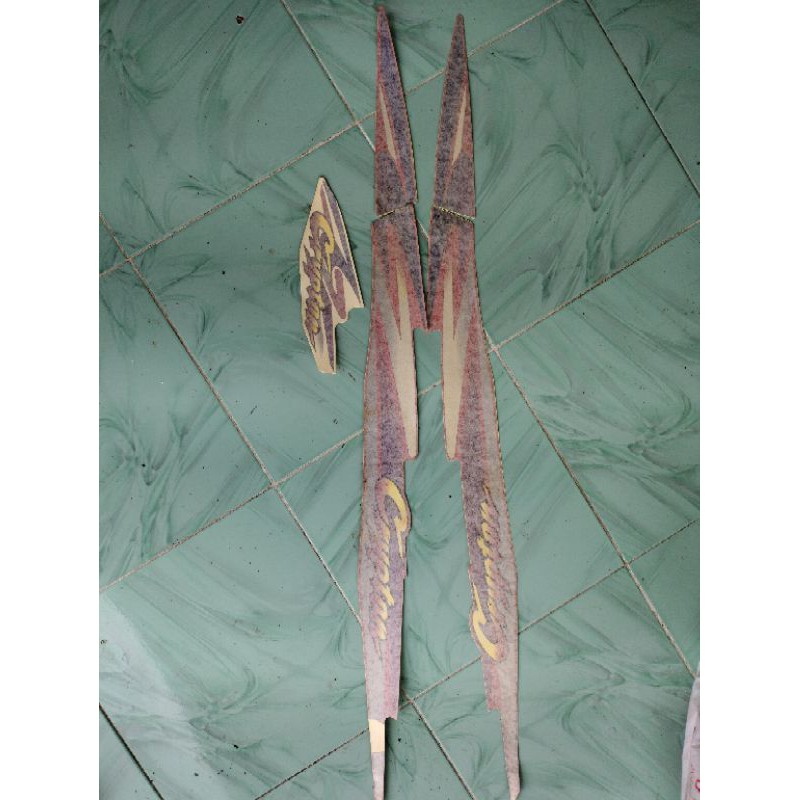 sticker striping yamaha crypton warna merah original nos