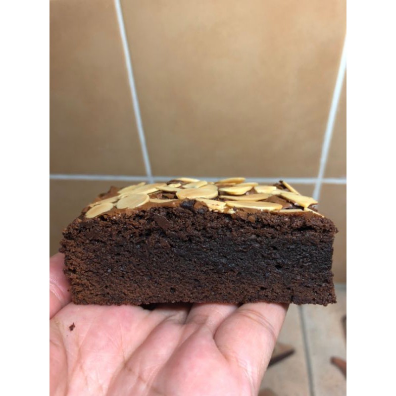 

Brownies Panggang 3 Topping
