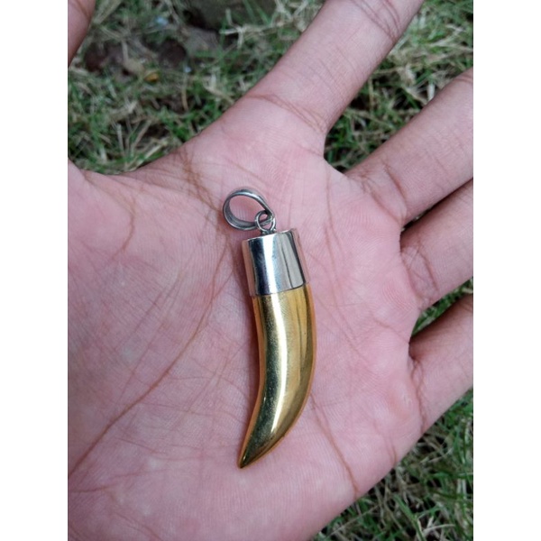 liontin batu badar emas asli / liontin batu badar emas murah / liontin batu badar emas taring