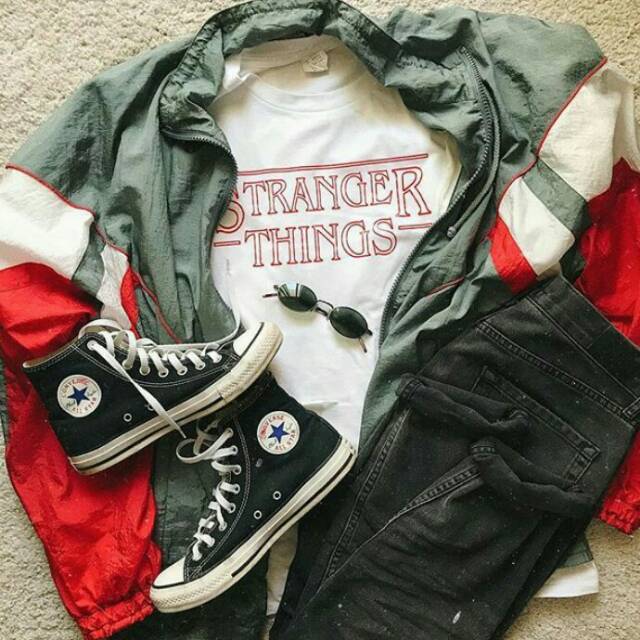 STRANGER THINGS TEE