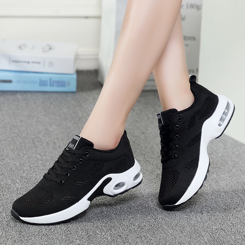  Sepatu  Sport Running Wanita Kets  Breathable Sepatu  