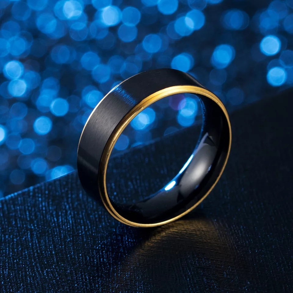 CINCIN TITANIUM HITAM LIST KUNING