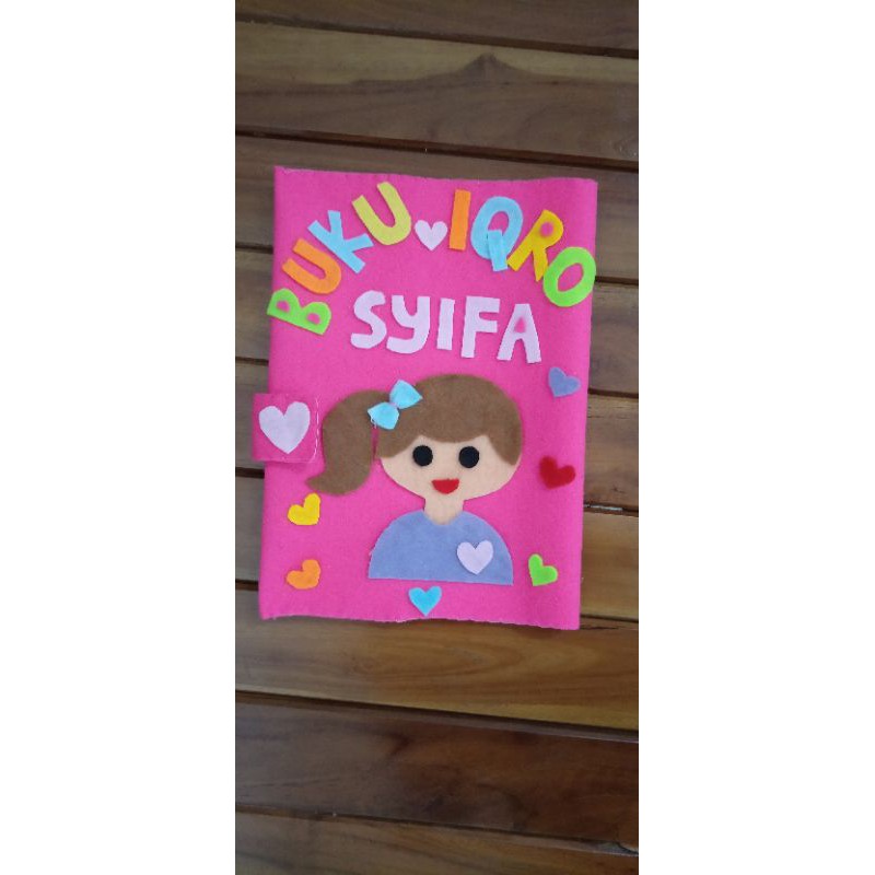 

sampul iqro besar karakter nama