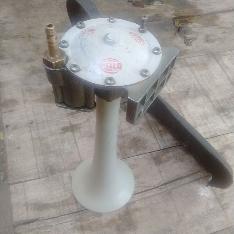 klakson angin merk HELLA (ORIGINAL) SECOND RASA BARU