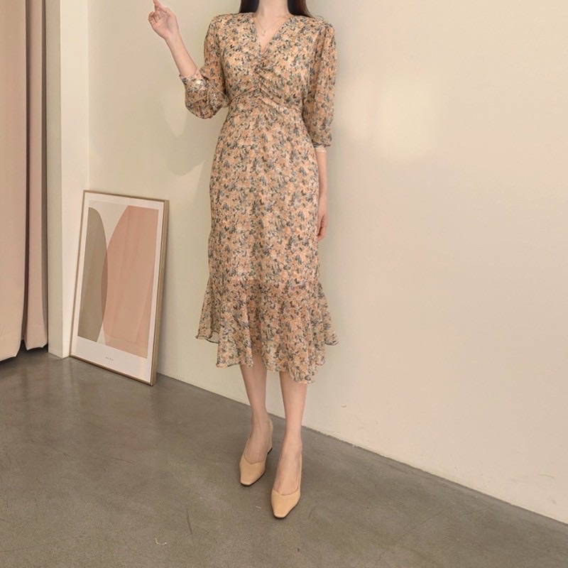Manohara Dress Floral Vintage Hijab Lengan Panjang Midi V Neck Retro Tempramen Bunga Korea Look Styl