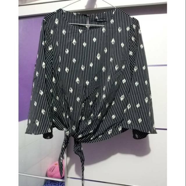 Preloved Neu'mor Top