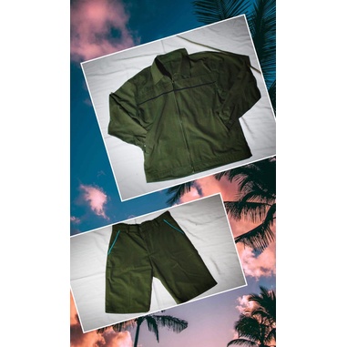 Satu set jaket dan celana gunung