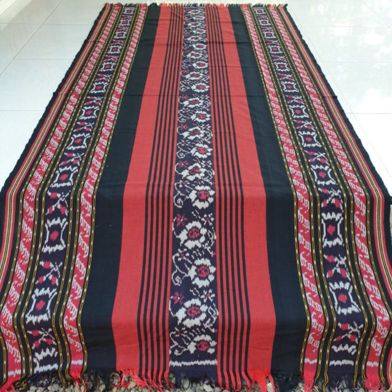 kain tenun ethnic blanket batik lurik hitam merah