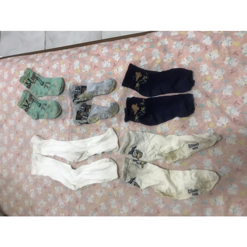 kaos kaki wanita bekas