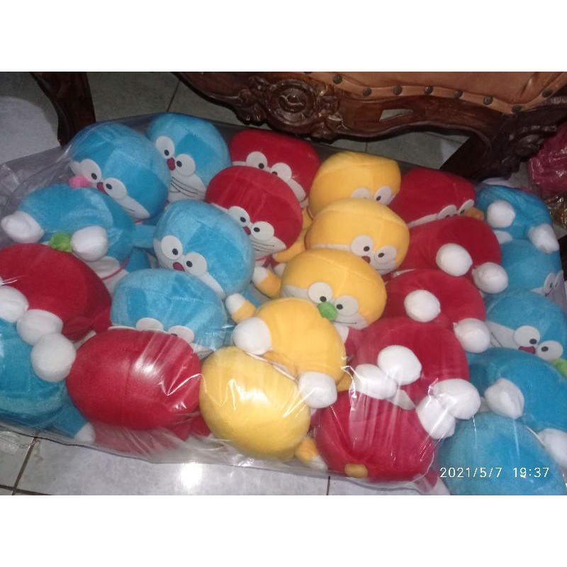 Boneka Doraemon mini