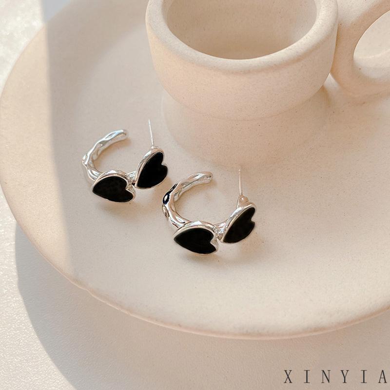 【Bayar di tempat】Anting Bentuk Hati Gaya Retro Untuk WanitaAnting Bentuk Hati Warna Hitam Gaya Korea Untuk Wanita