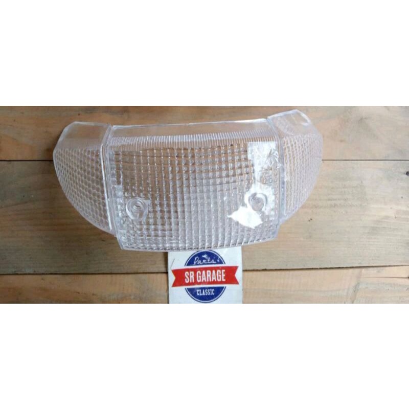 BRS.Mika Kaca Lampu  Stop Belakang Astrea Grand Legenda  Putih